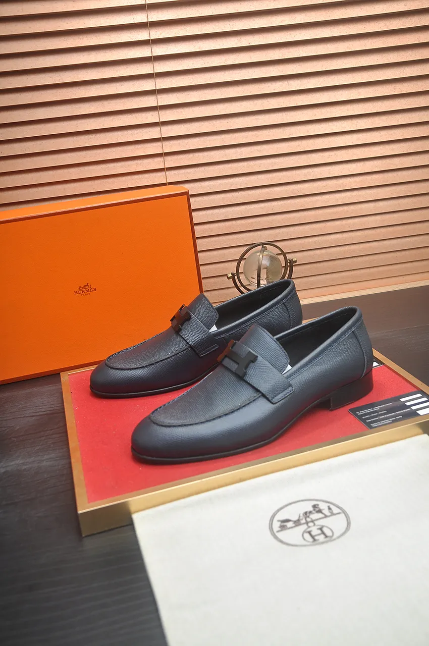 Men's shoes💰540💶[HERMES] (cowhide lining)🍀Italian top luxury🍀He does not pursue novel styles and gorgeous colors, but attracts the favor of successful men with his flawless, elegant and classic style. Formal leather shoes This very comfortable, simple and stable style allows you to easily match any style! The pattern is absolutely 1:1 refined from the original case, and we strive for excellence in materials, imported cowhide + cowhide lining💪💪💪extraordinary texture👍! .Code number: 39-45 (45 customized)
